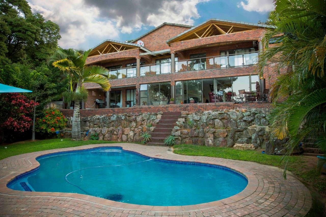 Palmwood Guesthouse 阿曼济姆托蒂 外观 照片